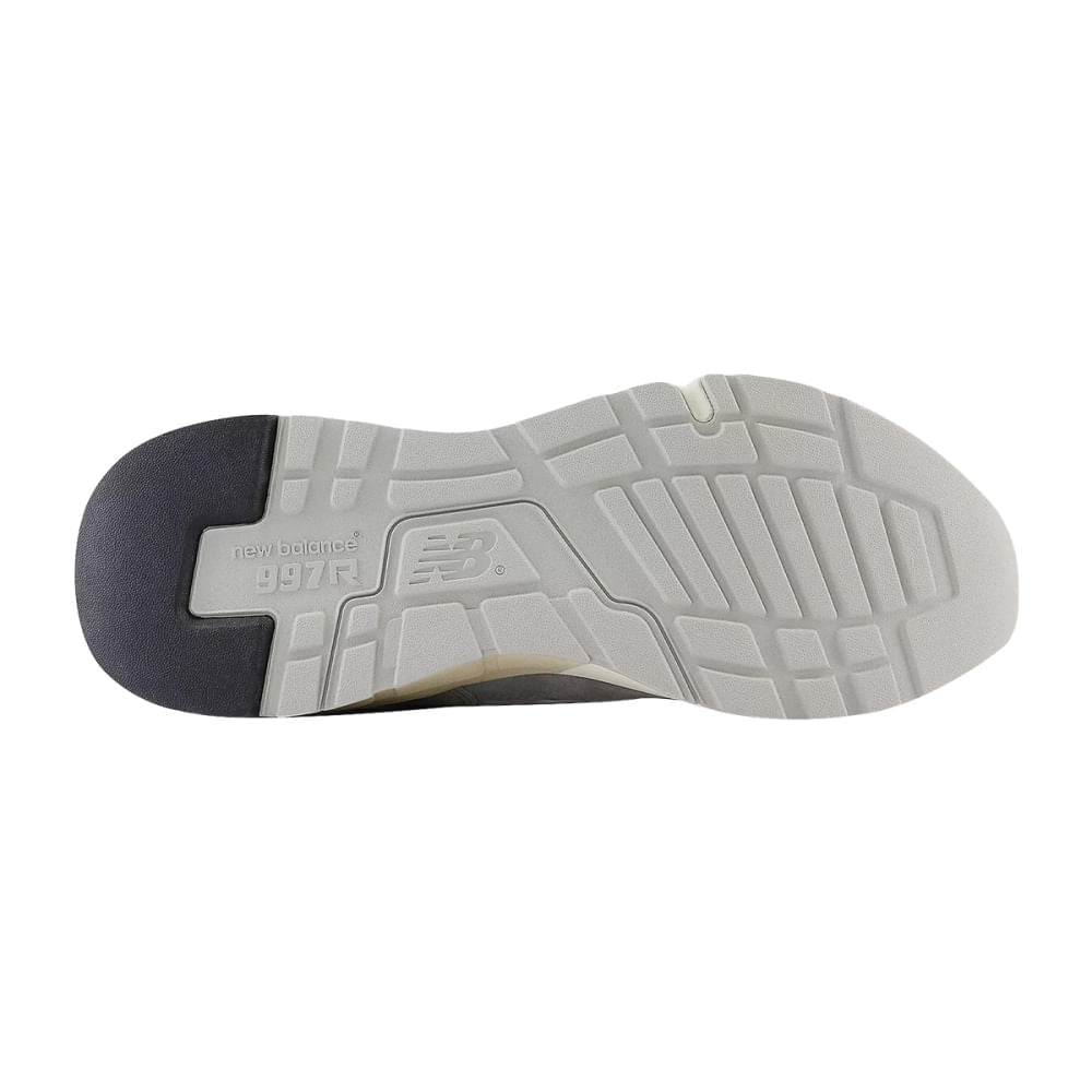 New Balance Mens 997R Sneakers in Grey Color