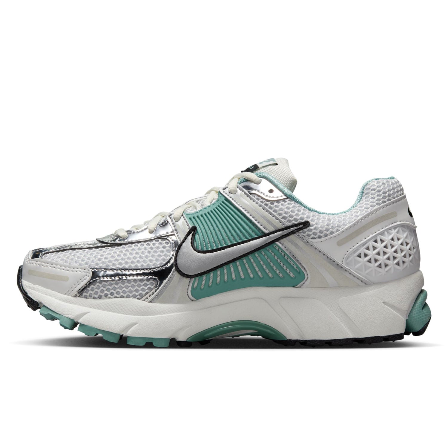 NIKE ZOOM VOMERO 5 | 101 SUMMIT