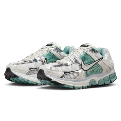 NIKE ZOOM VOMERO 5 | 101 SUMMIT