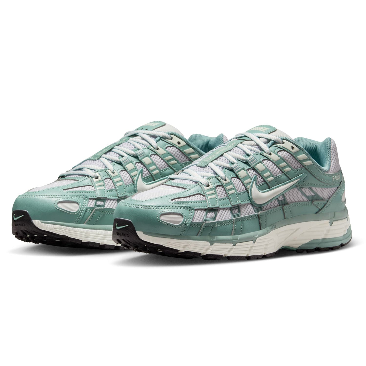 Nike Womens P-6000 Sneakers in Green Color