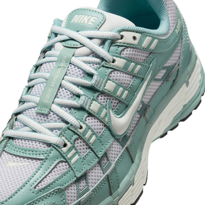 Nike Womens P-6000 Sneakers in Green Color