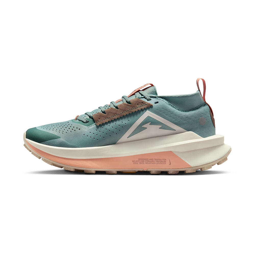 Nike Womens Zegama Trail 2 Trail Running Shoes in Blue Color