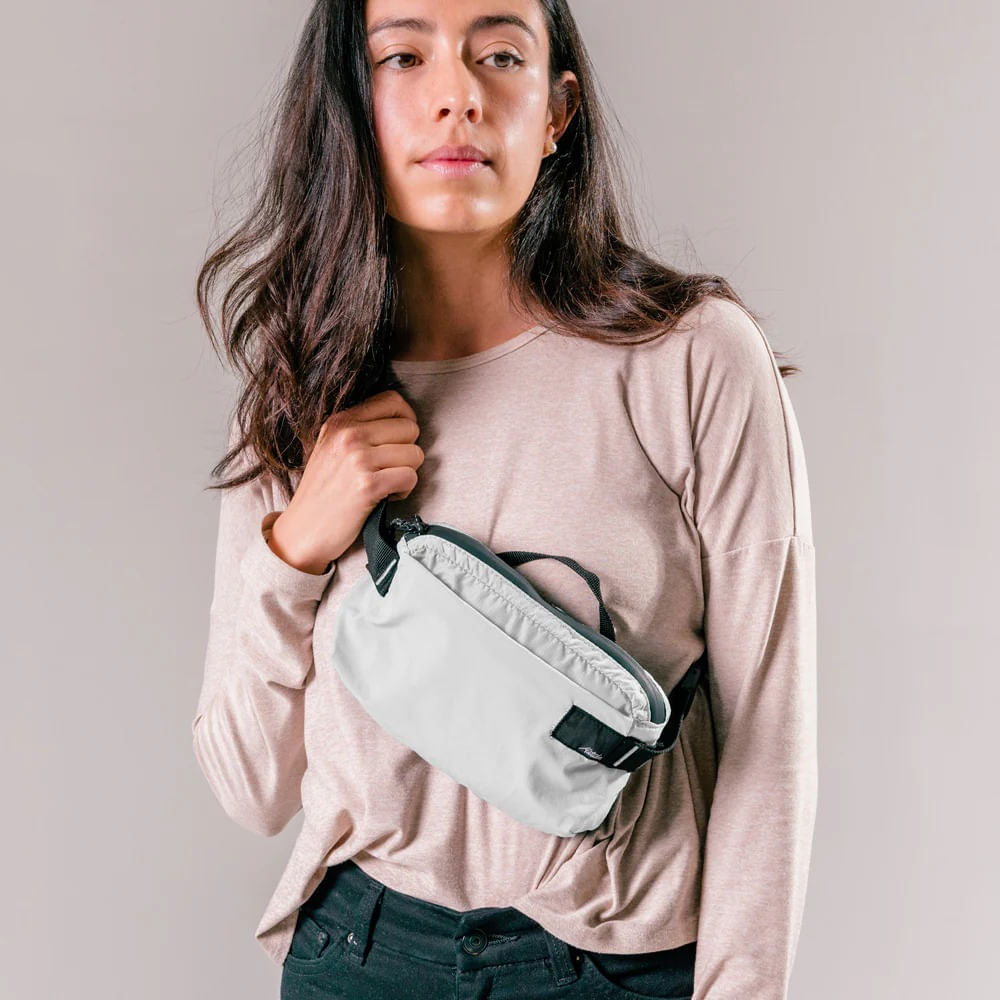 REFRACTION PACK SLING | WHITE