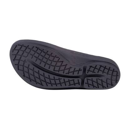 Oofos Unisex Oofos Oolala Luxe Sandal Footwear Accessories in Black Color