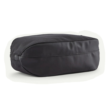 Patagonia Black Hole Cube 3L Bags in Black Color