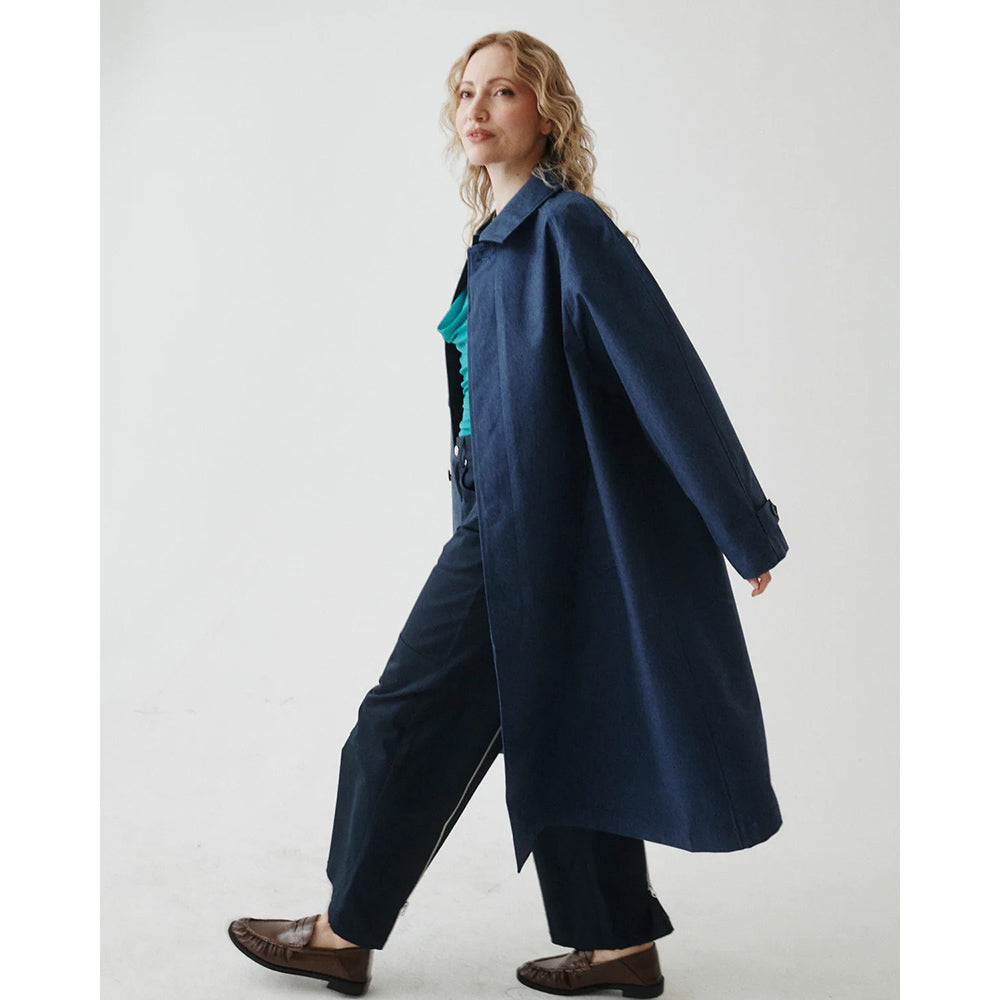 T.W.I.N. Unisex Mid Iconic Trench Shells in Blue Color