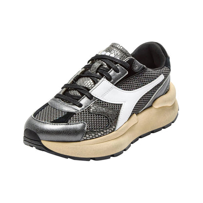 Diadora Womens Mercury Elite Cobra Used Sneakers in Black Color