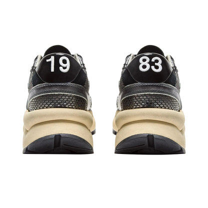 Diadora Womens Mercury Elite Cobra Used Sneakers in Black Color