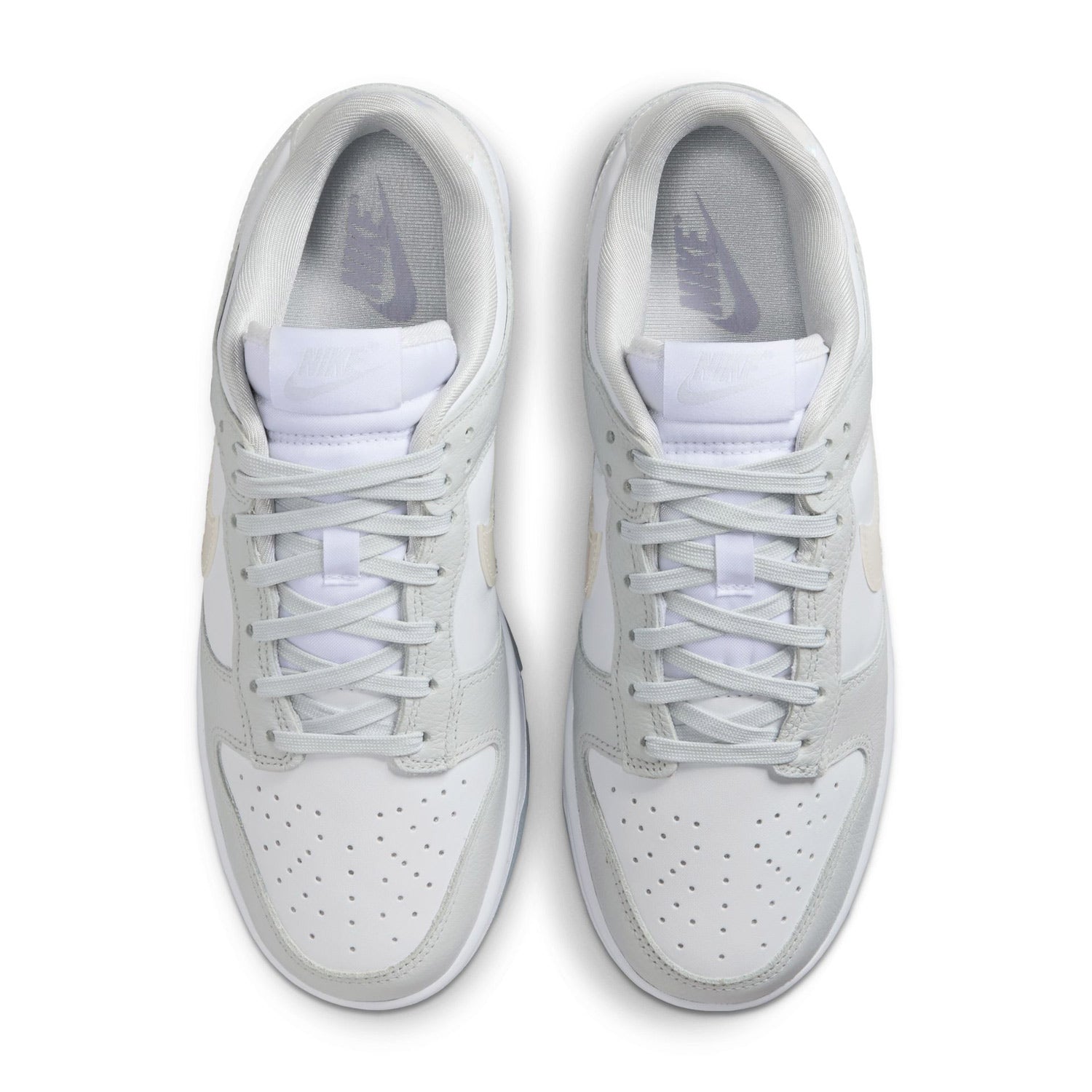 Nike Womens Nike Dunk Low Sneakers in Blue Color