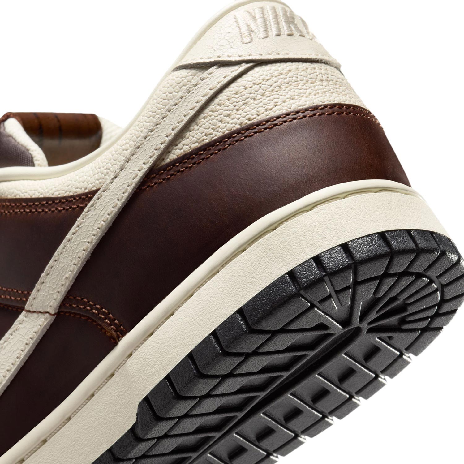 NIKE DUNK LOW RETRO | 200 FAUNA