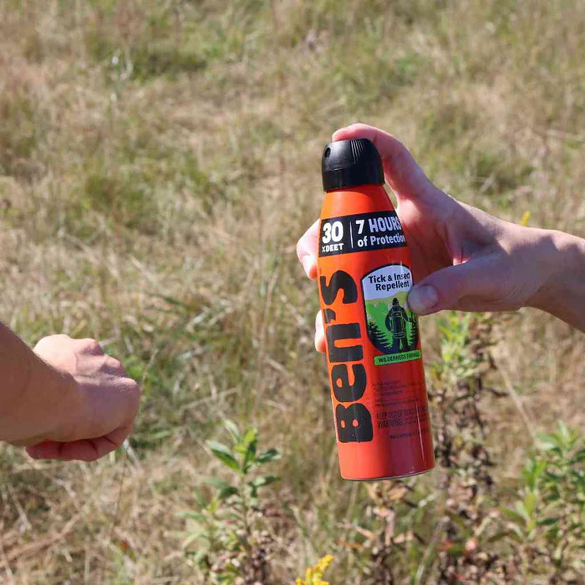 Adventure Medical Kits Bens 30% 6Oz Eco Spray Bug Repellant in Black Color