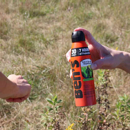 Adventure Medical Kits Bens 30% 6Oz Eco Spray Bug Repellant in Black Color