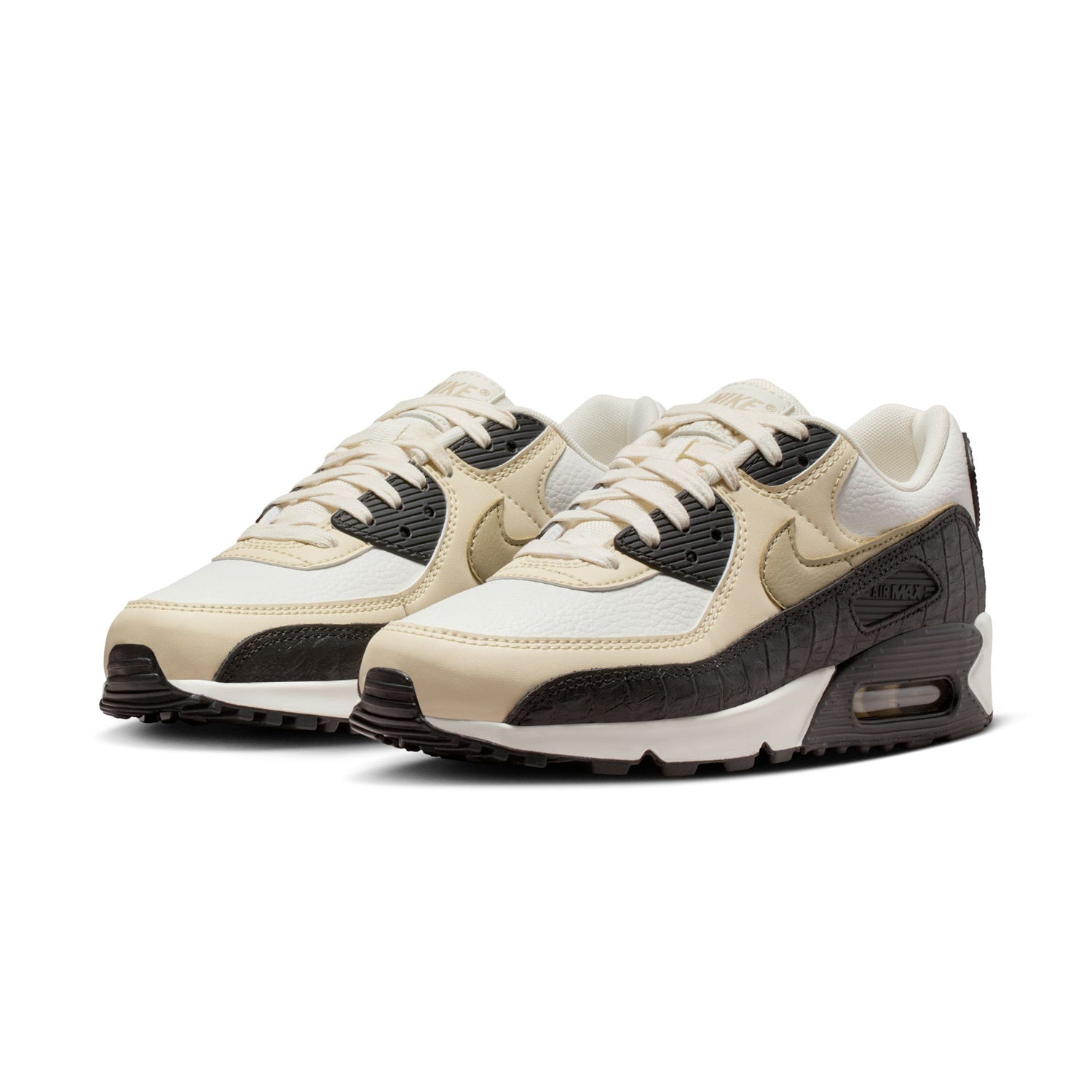 Nike Mens Nike Air Max 90 Sneakers in Black Color