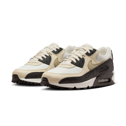 Nike Mens Nike Air Max 90 Sneakers in Black Color