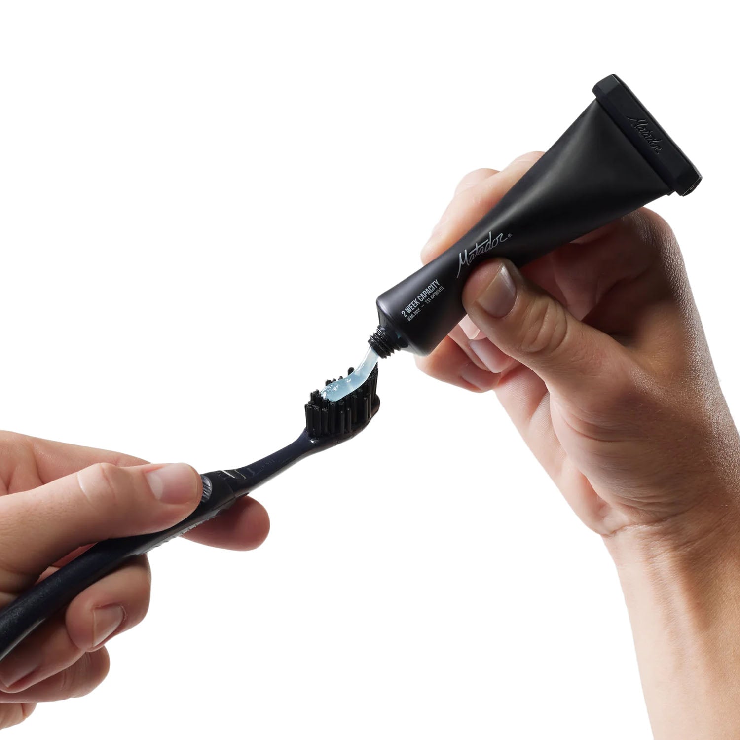 REFILLABLE TOOTHPASTE | BLACK/WHIT