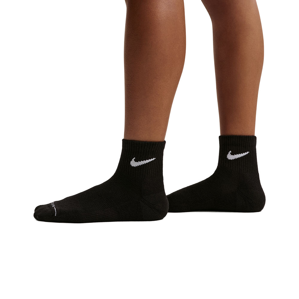 Nike Unisex 3Pk Ed Dri-FIT 1/4 Socks in Multi Color
