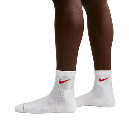 Nike Unisex 3Pk Ed Dri-FIT 1/4 Socks in Camo Color