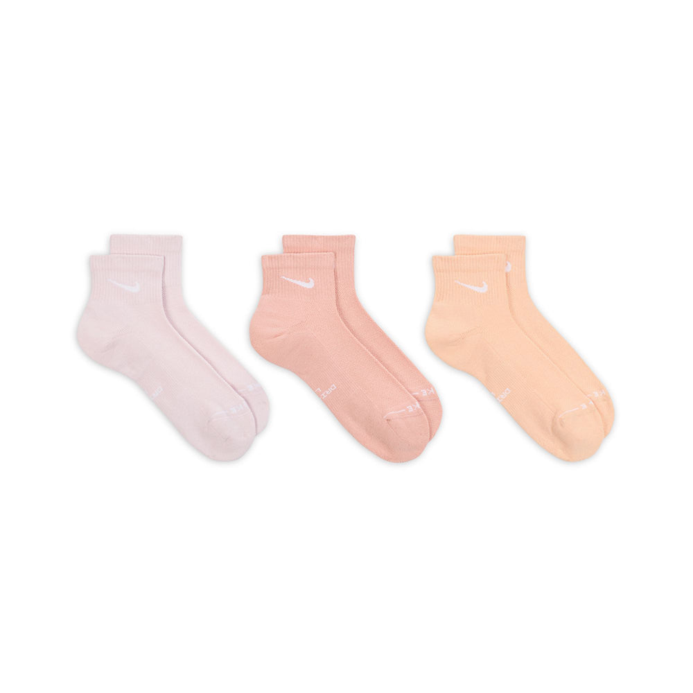 Nike Unisex 3Pk Ed Dri-FIT 1/4 Socks in Multi Color