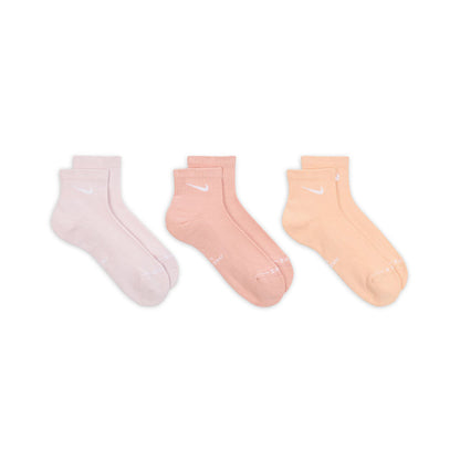 Nike Unisex 3Pk Ed Dri-FIT 1/4 Socks in Multi Color