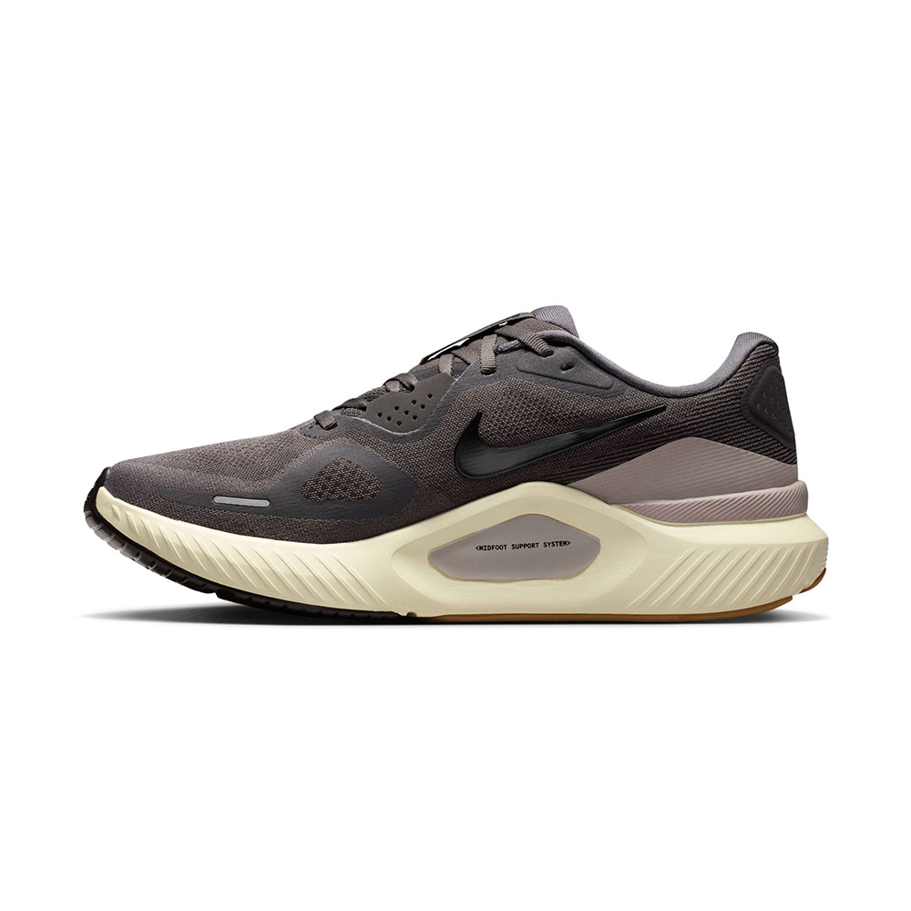 Nike Mens Structure 26 Running Shoes in Black Color
