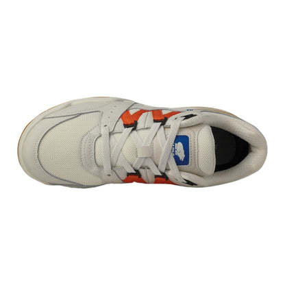 Karhu North America Unisex Fusion Xt Sneakers in White Color