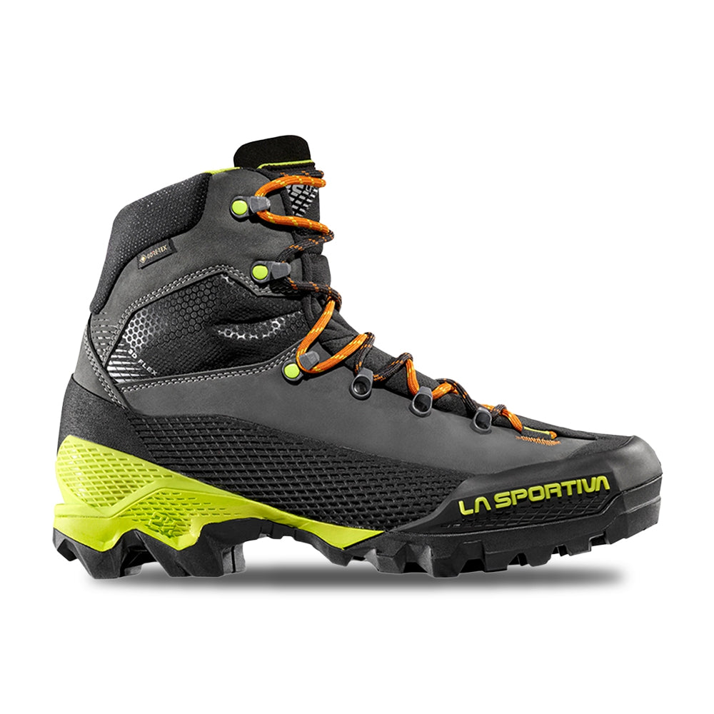 La Sportiva Mens Aequilibrium Lt GORE-Tex Boots in Grey Color