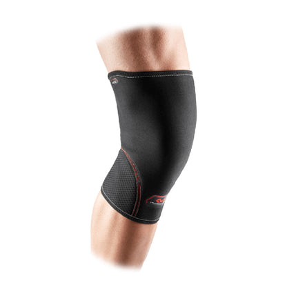 Mcdavid Closed Knee Sleeve Joint Braces in Black Color